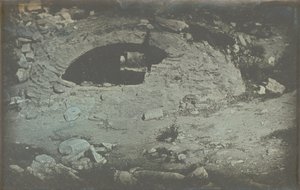 Athènes. T. [emple] de Min. [Erve] Poliade (1er plans) / [Cisterne åbner ved foden af Erectheion, Akropolis, Athen.