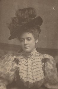 kvinde, c. 1900.