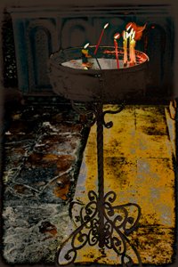Andagtslys; fra serien Church of the Holy Sepulchre, 2016 (fotografi)