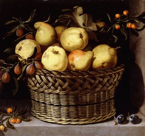 En flettet kurv med frugt på en stenkant,