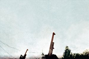 Luftværnskanoner i aktion: siden 21. februar er 25 fly og en ballondrage blevet skudt ned af batterierne, Verdun, september 1916 (autokrom) af Jules Gervais Courtellemont