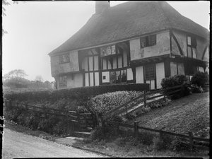 Ye Olde House, Stone-In-Oxney, Stone-Cum-Ebony, Ashford, Kent af Katherine Jean Macfee