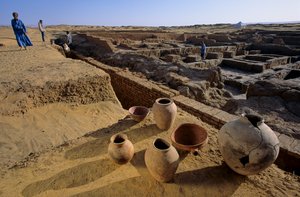 Oldtidsboplads, fransk mission, Egyptens gamle rige; Dakhla-oasen; Balat; Egypten af Kenneth Garrett
