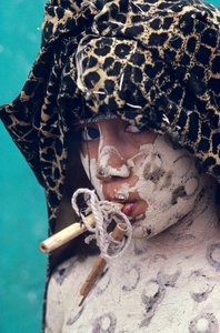 Olmekisk gåde; Ponchodans med "tigre"; Tenosique; Mexico af Kenneth Garrett