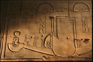 Relief af bark fra Seti I-templet, Abydos, Egypten, 2005 (foto) af Kenneth Garrett