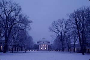 University of Virginia, Charlottesville, VA; grundlagt og designet af Thomas Jefferson, 2004 (foto) af Kenneth Garrett
