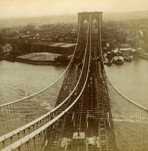 Brooklyn fra et af tårnene på Suspension Bridge, New York, USA.