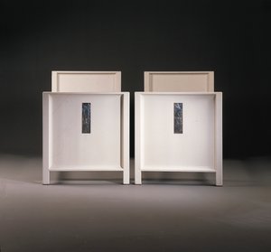 Et par Wiener Werkstatte enkeltsenge, ca. 1904 (malet træ) af Koloman Moser