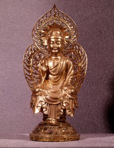 Coreen Art: Buddha-statuette i guld. Silla periode, 8.-10. århundrede. Koreas Nationalmuseum af Korean School