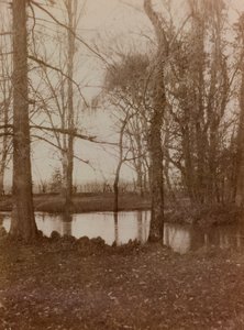 Album af første verdenskrig i Friuli-Venezia Giulia: dammen i parken Villa Brazza, krigshospitalet n. 17, Soleschiano Manzano af L. Verdiani