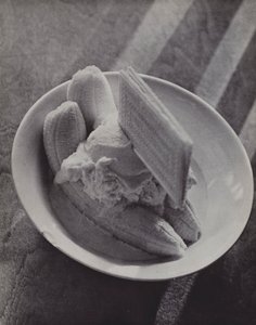 Banana Mess, The Caviare of Eton (s/h foto) af Laszlo Moholy Nagy