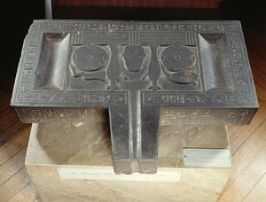 Votivtabel over Hor-ir-aa, Saite (basalt)