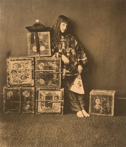 Xie Kitchin som "En kineser" af Lewis Carroll