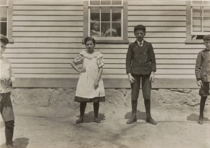Edward St. Germain og hans søster Delia, møllearbejdere, Phoenix, Rhode Island, april 1909