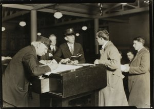 Et nærbillede af Ellis Island af Lewis Wickes Hine