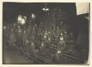 Breaker Boys i Coal Chute, South Pittston, Pennsylvania af Lewis Wickes Hine