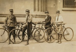 Gruppe af Western Union Messengers i Norfolk, Virginia, 1911 af Lewis Wickes Hine