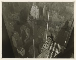 Raising the Mast, Empire State Building, 1931 (foto af gelatinesølv)