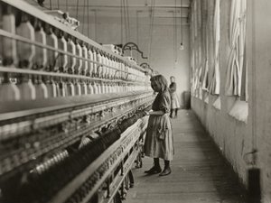 Sadie Pfeifer, en bomuldsspinder, Lancaster, South Carolina af Lewis Wickes Hine