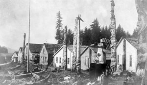 Indianerlandsby ved Howkan, Alaska, 1896 af Lloyd Valentine and Pond, Edwin Percy Winter
