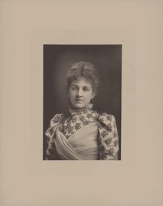 Portræt af pianisten og komponisten Liza Lehmann 1862-1918. af London . Photo studio W. and