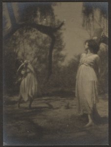 [Dansere i haven] af Louis Fleckenstein