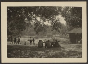 [Figurer i parken] af Louis Fleckenstein