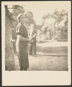 [Mand og kvinde spiller kroket] af Louis Fleckenstein