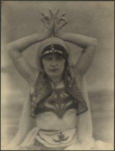 Nautch Girl af Louis Fleckenstein