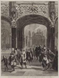 The Corporation of Archers forlader kirken i Lierre, Belgien, efter at have hørt messe på St. George
