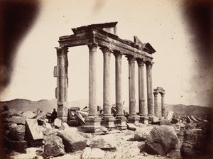 Mausoleum i den vestlige ende af kolonnaden, Palmyra ,1864 (foto) af Louis Vignes