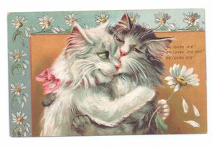 Edwardiansk postkort med to katte, der krammer hinanden, ca. 1910 af Louis Wain