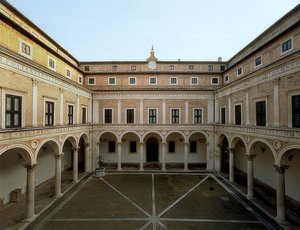 Indre gårdhave i Palazzo Ducale i Urbino. 1472. Foto fra 1999