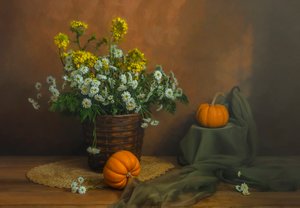Efterårsblomster og græskar af Lydia Jacobs