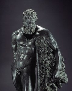 Græsk kunst: "" Herakles i hvile"" Detalje - Bronzeskulptur af Lysippe af Sicyone (395-305 f.Kr.) 4. århundrede f.Kr., fra helligdommen for Ercole Curino, Sulmona - Museo Nazionale Archeologico, Chieti Italien - Herakles (Hercules) hviler - Detalje af bron