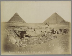 Piramides fra Cheops og Chephren, sfinxen og tempelet af Chefren Pyramider af Cheops og Cheffren Sphynxen og Cheffrens tempel (titel på objektet)