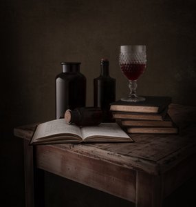 Studiebord i gammeldags stil af Margareth Perfoncio