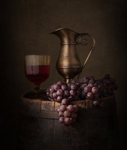 Rustikt stilleben med vin af Margareth Perfoncio