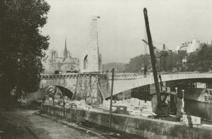 Paris: Udsigt fra bredden af ​​Seinen på Notre-Dame (s/h foto)