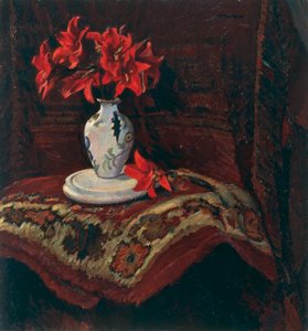 Tæppe og vase med røde liljer, af Mario Puccini (1869-1920), olie på lærred, 64x59 cm. af Mario Puccini