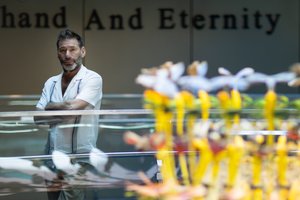 Equinox, 2021 (foto) af Mat Collishaw