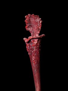 The Venal Muse, Fenside, 2012 (Harpiks, emaljemaling, træ, glas, stål) af Mat Collishaw