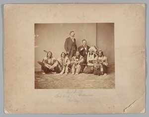 General J. E. Smith og indianere af Mathew B. Brady