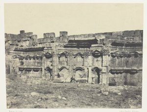 Baalbeck, det indre af indhegningen af Solens og Jupiters templer; Syrien af Maxime Du Camp