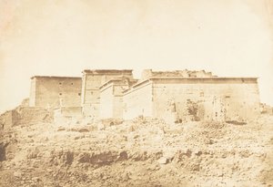 Komplekset af Isis-templet i Philae - Udsigt taget fra nord, april 1850. af Maxime Du Camp