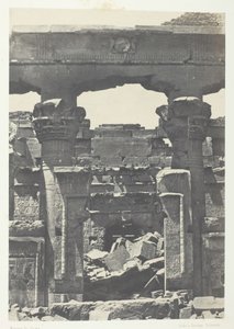 Kalabscheh, Porte du Pronaos, Nubie, 184951, trykt 1852. af Maxime Du Camp