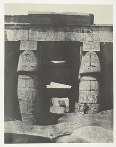 Karnak, Portico af Khons-templet, Theben, 184951, trykt 1852. af Maxime Du Camp