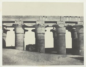 Luxor, Stor Colonnade of the Palace, Theben, 184951, trykt 1852. af Maxime Du Camp