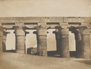Luxor, stor søjlegang i paladset, 1849-51. af Maxime Du Camp
