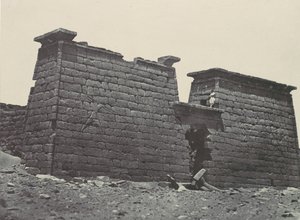 Nubien. Hemi-Spéos af Sébour. Pyloner, 1850. af Maxime Du Camp